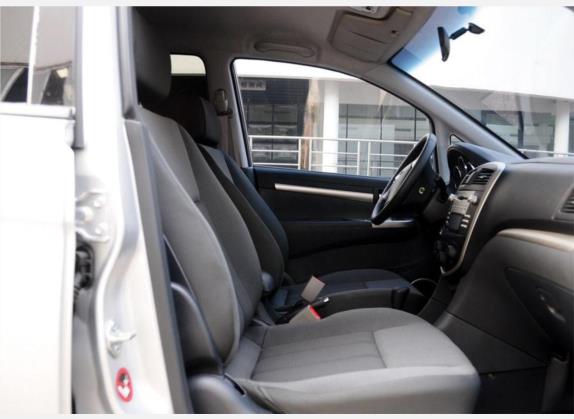 普力马 2010款 1.8L 自动5座舒适 车厢座椅   前排空间