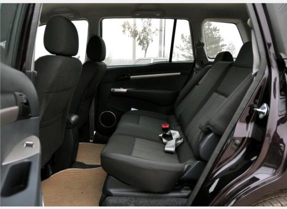 普力马 2010款 1.6L 手动5座基本 车厢座椅   后排空间