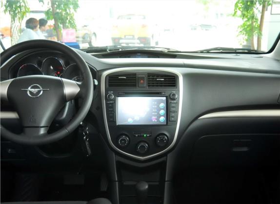 普力马 2010款 1.6L 自动5座舒适 中控类   中控台