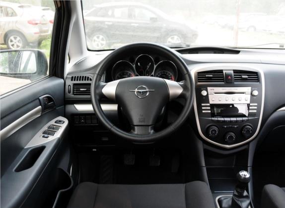普力马 2012款 1.6L 手动5座舒适版 中控类   驾驶位