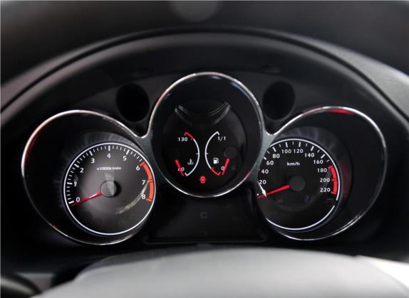 普力马 2012款 1.6L 手动7座创想版 中控类   仪表盘