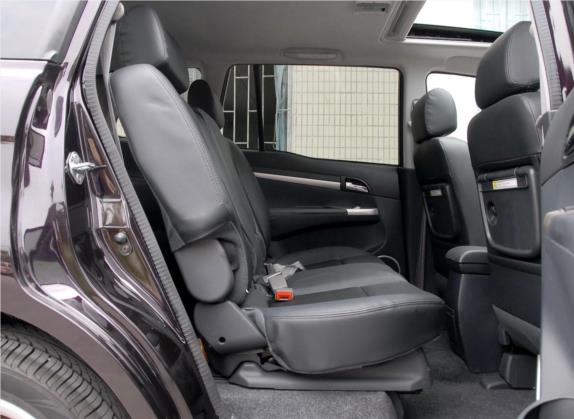 普力马 2012款 1.8L 自动7座尊享版 车厢座椅   后排空间