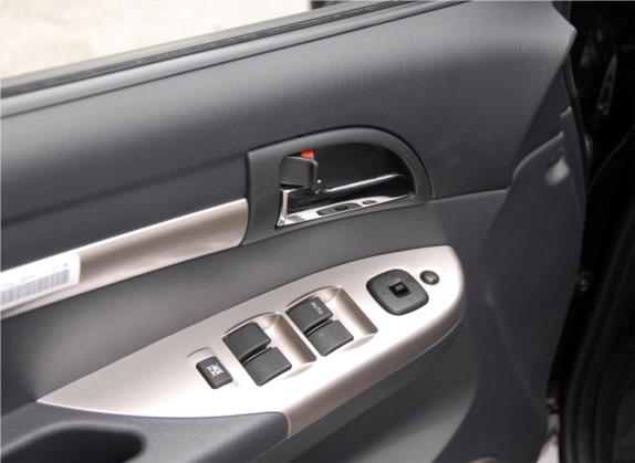 普力马 2012款 1.8L 自动7座尊享版 车厢座椅   门窗控制