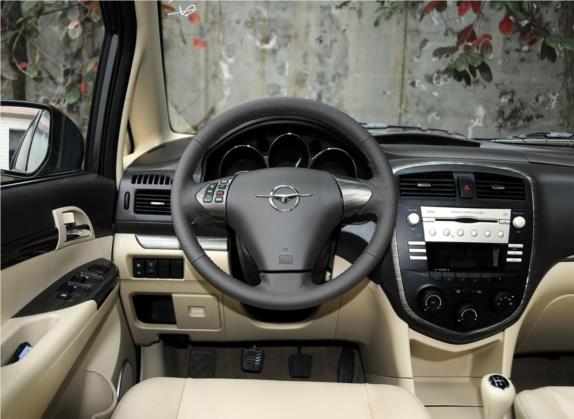 普力马 2013款 1.6L 手动7座开拓版 中控类   驾驶位