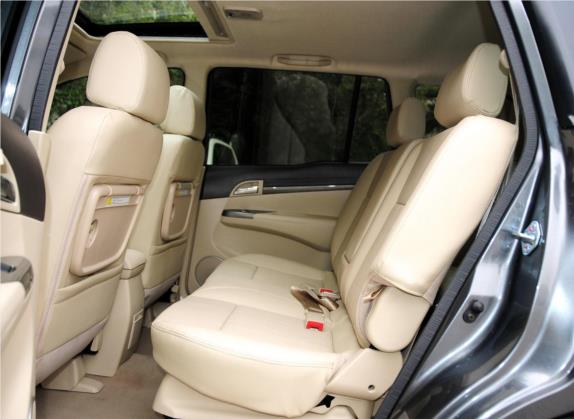 普力马 2013款 1.6L 手动7座开拓版 车厢座椅   后排空间