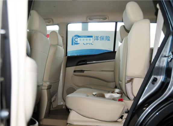 普力马 2013款 1.6L 自动7座乐享版 车厢座椅   后排空间