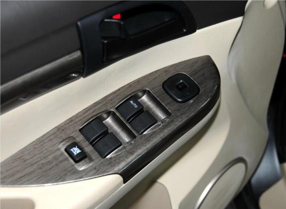 普力马 2013款 1.6L 自动7座乐享版 车厢座椅   门窗控制