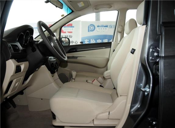 普力马 2013款 1.6L 手动7座创想版 车厢座椅   前排空间