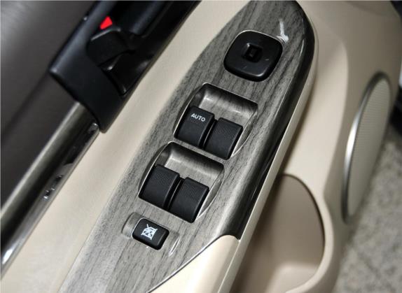 普力马 2013款 1.6L 手动7座创想版 车厢座椅   门窗控制