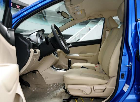 海马M3 2013款 1.5L 手动精英型 车厢座椅   前排空间