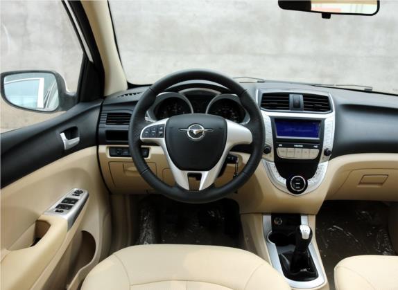 海马M3 2013款 1.5L 手动舒适型 中控类   驾驶位