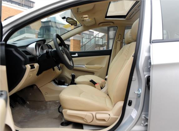 海马M3 2013款 1.5L 手动旗舰型 车厢座椅   前排空间