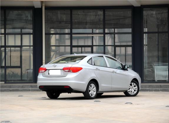 海马M3 2013款 1.5L 手动旗舰型 外观   斜后
