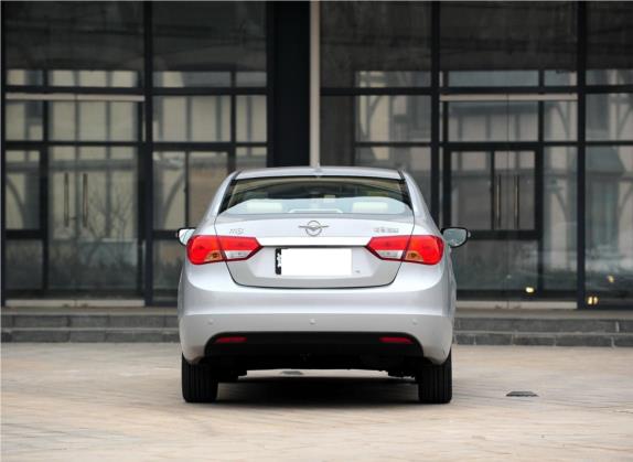 海马M3 2013款 1.5L 手动旗舰型 外观   正后