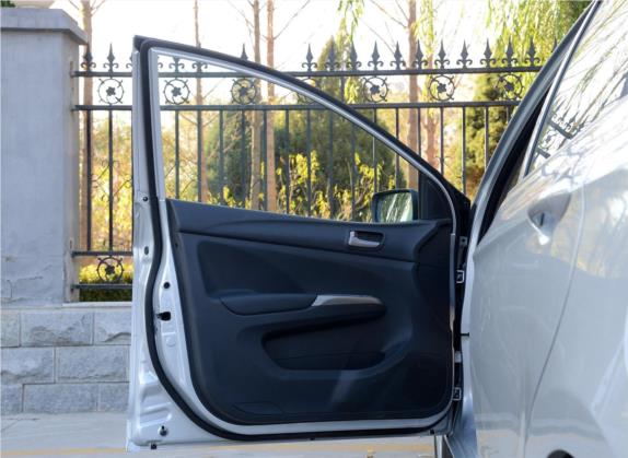 海马M3 2014款 1.5L CVT精英型 车厢座椅   前门板