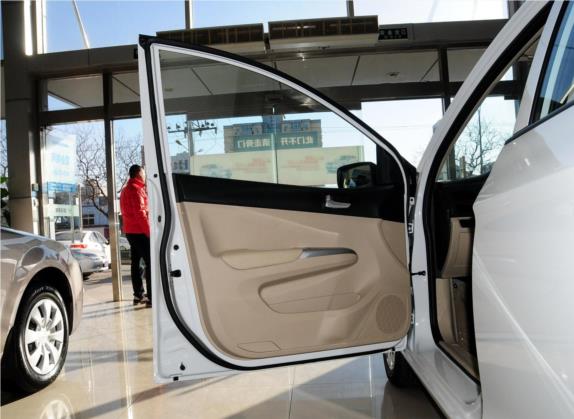 海马M3 2014款 1.5L 手动精英型 车厢座椅   前门板