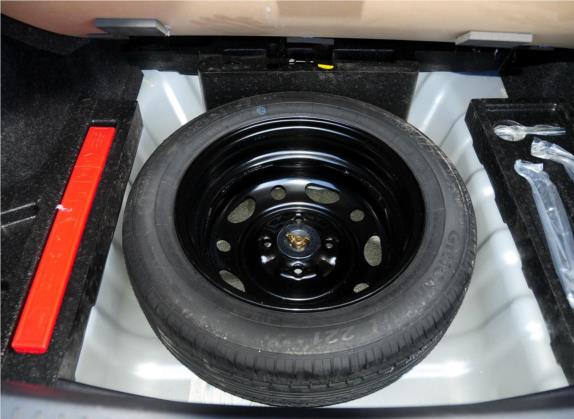 海马M3 2014款 1.5L 手动舒适型 其他细节类   备胎