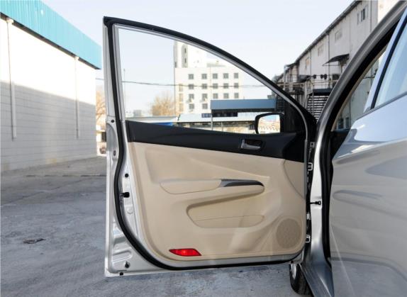 海马M3 2014款 1.5L 手动舒适型 车厢座椅   前门板