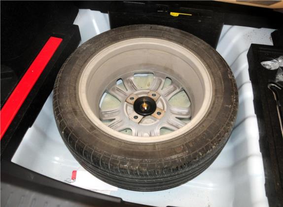 海马M3 2014款 1.5L 手动旗舰型 其他细节类   备胎