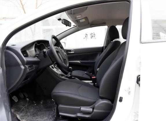海马M3 2016款 1.5L 手动时尚型 车厢座椅   前排空间