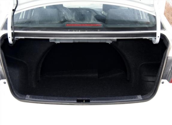 海马M3 2016款 1.5L 手动时尚型 车厢座椅   后备厢
