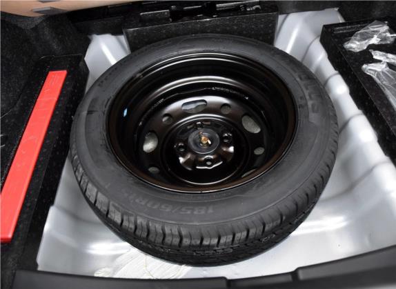 海马M3 2016款 1.5L 手动舒适型天窗版 其他细节类   备胎
