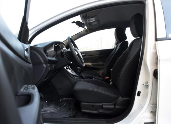 海马M3 2016款 1.5L CVT舒适型 车厢座椅   前排空间