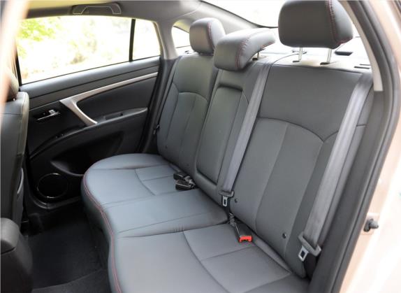 海马M6 2015款 1.5T CVT运动尊贵型 车厢座椅   后排空间