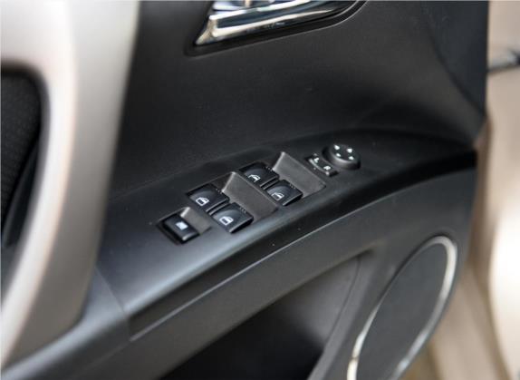 海马M6 2015款 1.5T CVT运动尊贵型 车厢座椅   门窗控制