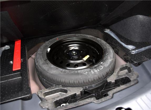 海马M6 2015款 1.5T 手动舒适型 其他细节类   备胎