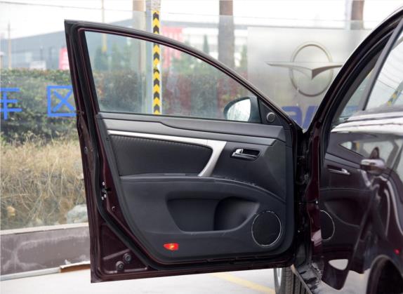 海马M6 2015款 1.5T 手动舒适型 车厢座椅   前门板