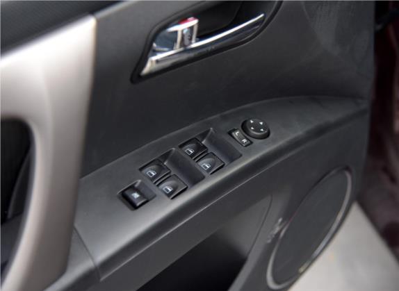海马M6 2015款 1.5T 手动舒适型 车厢座椅   门窗控制