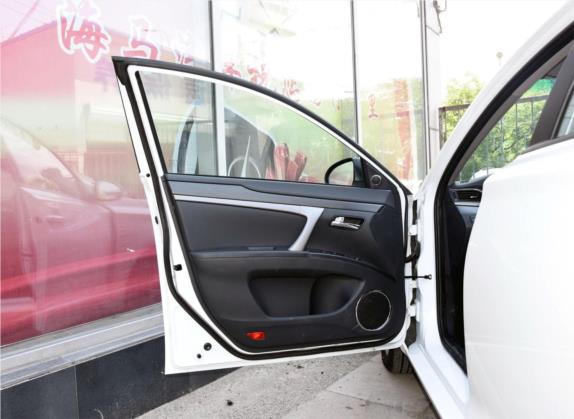 海马M6 2015款 1.5T CVT豪华型 车厢座椅   前门板
