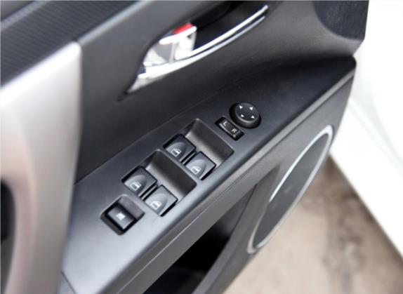 海马M6 2015款 1.5T CVT豪华型 车厢座椅   门窗控制
