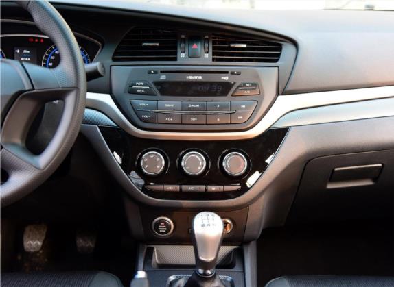 海马M6 2017款 1.6L 手动舒适型 中控类   中控台