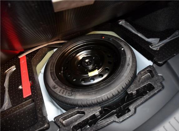 海马M6 2017款 1.6L 手动舒适型 其他细节类   备胎