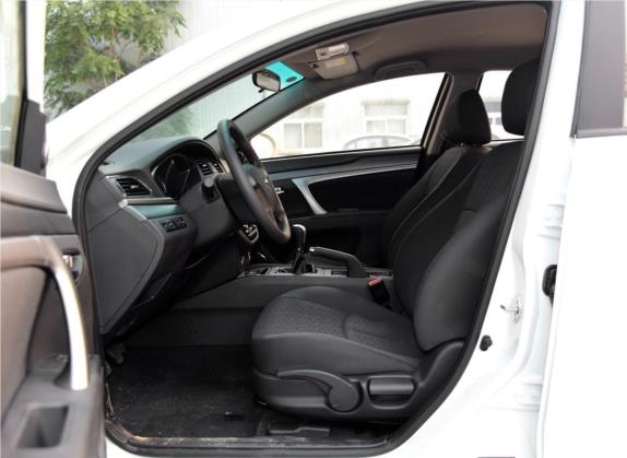 海马M6 2017款 1.6L 手动舒适型 车厢座椅   前排空间