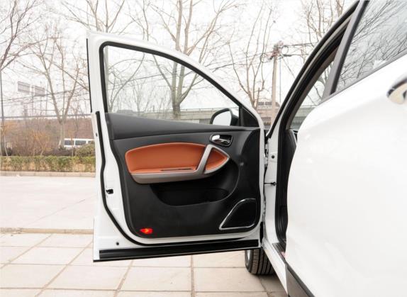 海马S5 2014款 1.6L 手动智尊型 车厢座椅   前门板