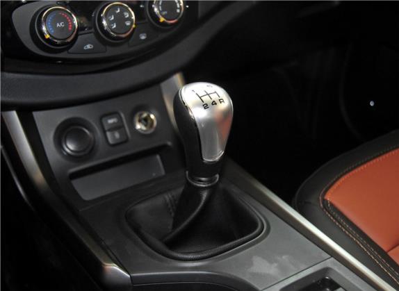 海马S5 2014款 1.6L 手动智乐型 中控类   挡把