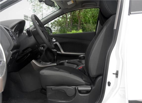 海马S5 2014款 1.6L 手动智炫型 车厢座椅   前排空间