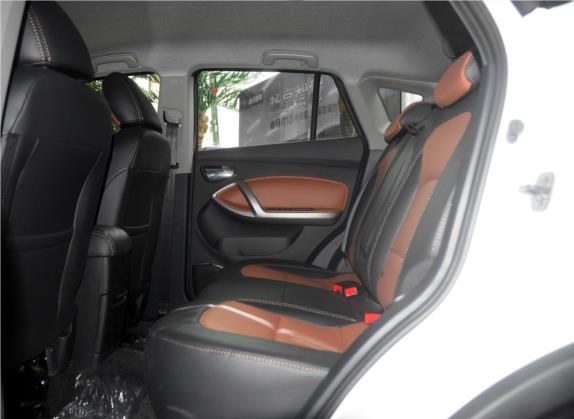 海马S5 2014款 1.6L 手动智骋型 车厢座椅   后排空间