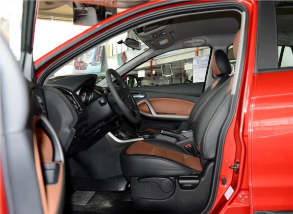 海马S5 2015款 1.5T CVT豪华型运动版 车厢座椅   前排空间