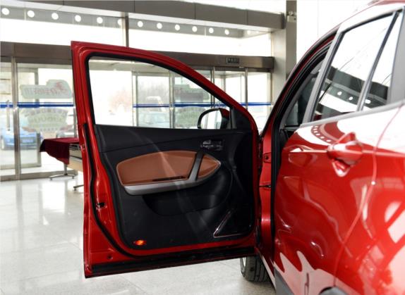 海马S5 2015款 1.5T CVT豪华型运动版 车厢座椅   前门板