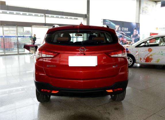 海马S5 2015款 1.5T CVT豪华型运动版 外观   正后