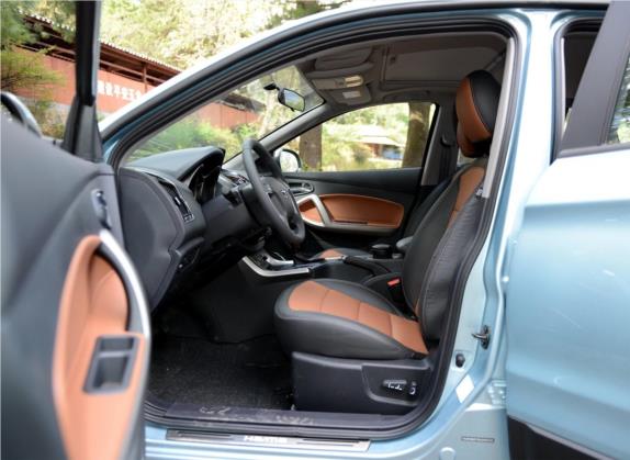 海马S5 2015款 1.5T CVT旗舰型 车厢座椅   前排空间