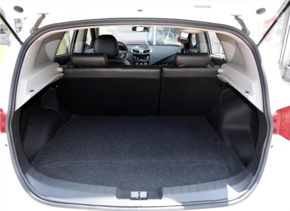 海马S5 2015款 1.6L 手动豪华型天窗版 车厢座椅   后备厢