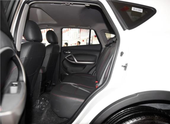 海马S5 2015款 1.6L 手动智能豪华型 车厢座椅   后排空间