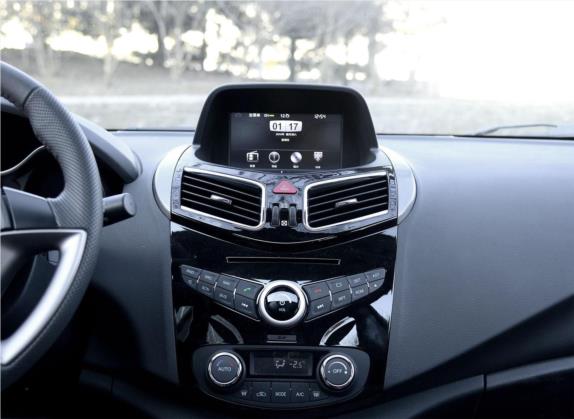 海马S5 2015款 1.5T 手动旗舰型 中控类   中控台