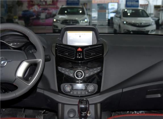 海马S5 2015款 1.5T 手动智能豪华型运动版 中控类   中控台