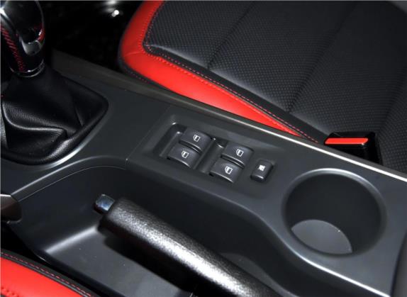 海马S5 2015款 1.5T 手动智能豪华型运动版 车厢座椅   门窗控制